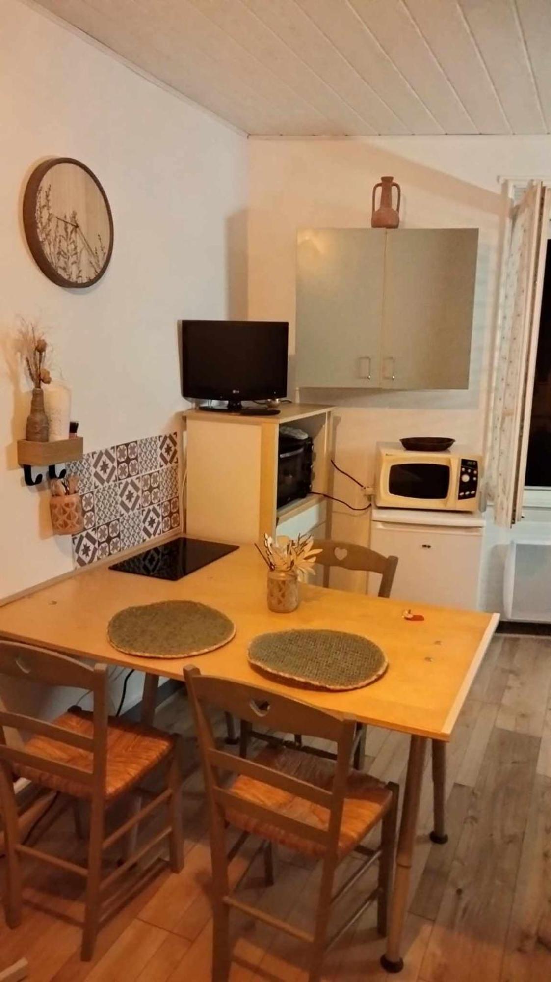 Le Nid Douillet Champetre Linge Fourni Apartamento La Bourboule Exterior foto